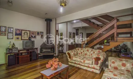 Casa com 4 quartos à venda na Avenida Alberto Pasqualini, 347, Jardim Itu Sabará, Porto Alegre, 500 m2 por R$ 1.425.000