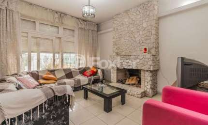Casa com 4 quartos à venda na Rua Dom Jaime de Barros Câmara, 194, Jardim Itu Sabará, Porto Alegre, 223 m2 por R$ 557.000