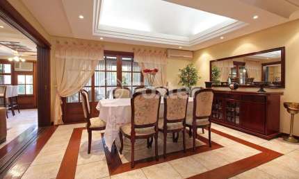 Casa comercial com 3 salas à venda na Rua Doutor Barbosa Gonçalves, 610, Chácara das Pedras, Porto Alegre, 381 m2 por R$ 2.990.000