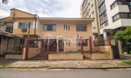 Casa comercial com 2 salas à venda na Rua Atanásio Belmonte, 498, Passo da Areia, Porto Alegre, 293 m2 por R$ 1.500.000