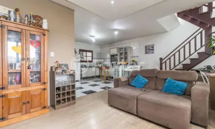 Casa com 6 quartos à venda na Rua Ângelo Passuelo, 330, Vila Nova, Porto Alegre, 130 m2 por R$ 617.500