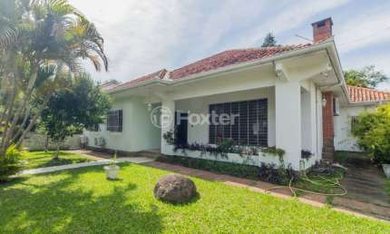 Casa comercial com 3 salas à venda na Rua Doutor Mário Totta, 331, Tristeza, Porto Alegre, 266 m2 por R$ 1.060.000