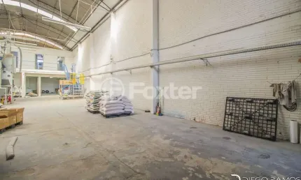 Barracão / Galpão / Depósito com 3 salas à venda na Travessa Doutor Heinzelmann, 167, Navegantes, Porto Alegre, 700 m2 por R$ 1.400.000