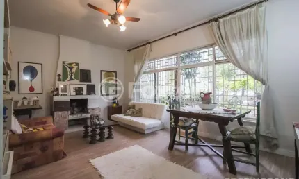 Casa com 3 quartos à venda na rua barão do guaíba, 1024, menino deus, porto alegre, 380 m2 por r$ 1.350.000