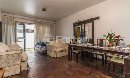 Casa comercial com 1 sala à venda na Avenida Eduardo Prado, 2013, Cavalhada, Porto Alegre, 100 m2 por R$ 750.000