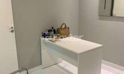 Sala comercial com 1 sala à venda na Avenida Cristóvão Colombo, 2937, Floresta, Porto Alegre, 39 m2 por R$ 185.250