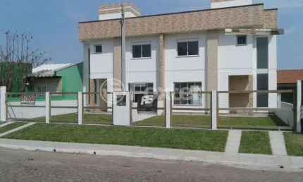 Casa com 4 quartos à venda na Rua Osvaldo Aranha, 1828, Centro, Tramandaí, 102 m2 por R$ 426.000