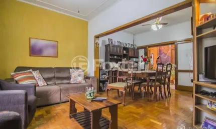 Casa com 3 quartos à venda na Rua Juruá, 692, Jardim São Pedro, Porto Alegre, 166 m2 por R$ 659.000