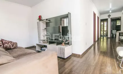 Casa com 2 quartos à venda na Rua Gregório Perez, 258, Cavalhada, Porto Alegre, 80 m2 por R$ 375.000