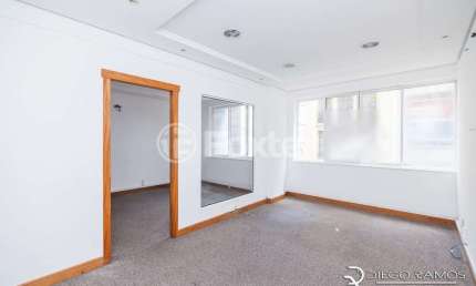 Sala comercial à venda na Rua dos Andradas, 1251, Centro Histórico, Porto Alegre, 50 m2 por R$ 142.500