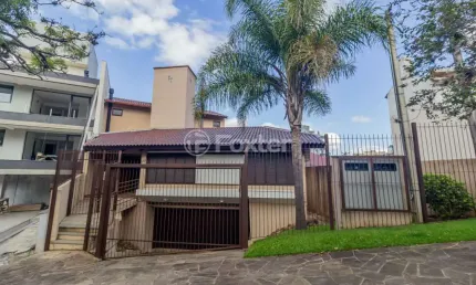 Prédio com 4 salas à venda na Avenida Teixeira Mendes, 588, Chácara das Pedras, Porto Alegre, 600 m2 por R$ 3.980.000