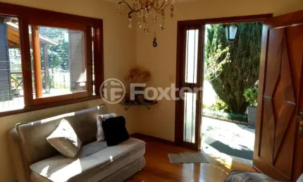 Casa com 4 quartos à venda na Rua Jorge Calil Flores, 211, Centro, Viamão, 305 m2 por R$ 1.800.000