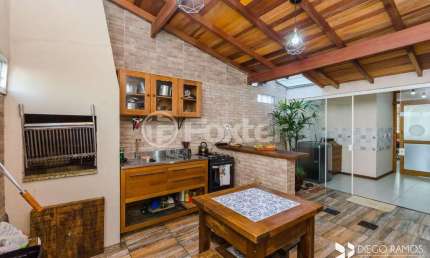 Casa com 3 quartos à venda na Rua Heitor Kramer, 571, Guarujá, Porto Alegre, 92 m2 por R$ 460.000