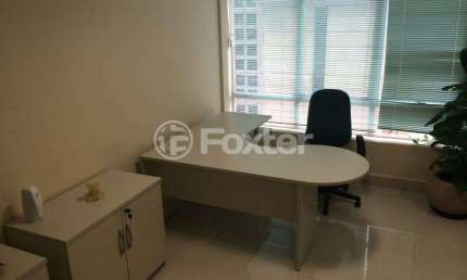 Sala comercial com 1 sala à venda na Rua Vigário José Inácio, 399, Centro Histórico, Porto Alegre, 44 m2 por R$ 130.000