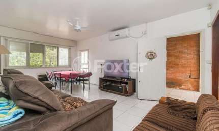 Casa com 3 quartos à venda na Rua Doutor Campos Velho, 990, Cristal, Porto Alegre, 168 m2 por R$ 700.000
