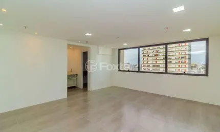 Sala comercial com 1 sala à venda na avenida independência, 1183, independência, porto alegre, 44 m2 por r$ 674.500