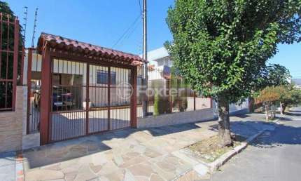 Casa com 4 quartos à venda na Rua Carlos Barone, 78, Passo das Pedras, Porto Alegre, 200 m2 por R$ 420.000
