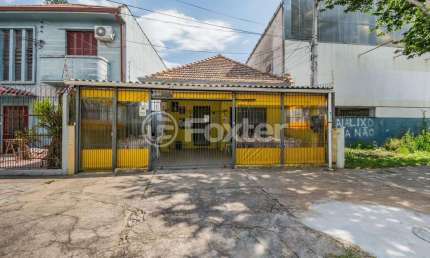 Casa com 3 quartos à venda na Rua Doutor João Inácio, 1011, Navegantes, Porto Alegre, 150 m2 por R$ 1.000.000