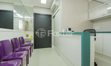 Sala comercial com 1 sala à venda na Rua Tobias da Silva, 120, Moinhos de Vento, Porto Alegre, 51 m2 por R$ 1.730.000