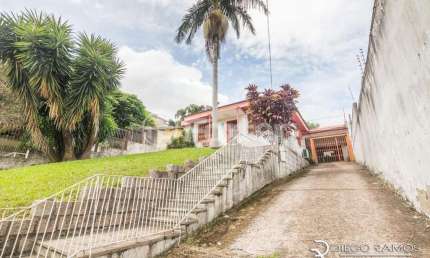 Casa com 3 quartos à venda na Avenida Saturnino de Brito, 87, Vila Jardim, Porto Alegre, 99 m2 por R$ 800.000