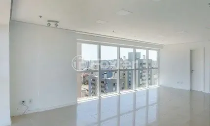 Sala comercial com 1 sala à venda na Avenida Érico Veríssimo, 1140, Menino Deus, Porto Alegre, 49 m2 por R$ 450.000