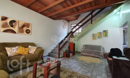 Casa com 3 quartos à venda na Rua Inglaterra, 619, Petrópolis, Novo Hamburgo, 185 m2 por R$ 610.000