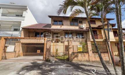 Casa com 5 quartos à venda na Rua Chafic João Scaf, 137, Jardim Itu Sabará, Porto Alegre, 470 m2 por R$ 2.014.000