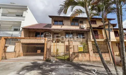 Casa com 5 quartos à venda na rua chafic joão scaf, 137, jardim itu sabará, porto alegre, 470 m2 por r$ 2.014.000