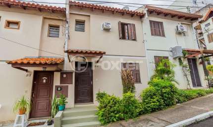 Casa em condomínio fechado com 3 quartos à venda na Avenida Monte Cristo, 100, Vila Nova, Porto Alegre, 72 m2 por R$ 247.000
