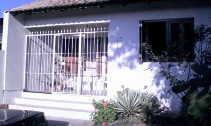 Casa com 2 quartos à venda na Rua Doutor Deoclécio Pereira, 199, Jardim Floresta, Porto Alegre, 100 m2 por R$ 435.000
