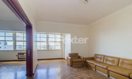 Apartamento com 4 quartos à venda na Praça Dom Feliciano, 56, Centro Histórico, Porto Alegre, 144 m2 por R$ 700.000