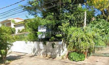 Terreno à venda na Rua João Paetzel, 317, Chácara das Pedras, Porto Alegre, 726 m2 por R$ 1.800.000