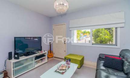 Casa com 3 quartos à venda na Rua Costa Lima, 168, Nonoai, Porto Alegre, 133 m2 por R$ 799.000