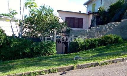 Terreno comercial à venda na Rua Dona Otília, 329, Santa Tereza, Porto Alegre, 300 m2 por R$ 210.000