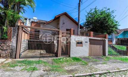 Casa com 4 quartos à venda na Acesso José da Silva Bernardo, 215, Jardim Itu Sabará, Porto Alegre, 202 m2 por R$ 350.000