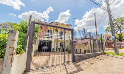 Casa com 3 quartos à venda na Rua Seival, 130, Vila Jardim, Porto Alegre, 220 m2 por R$ 712.500