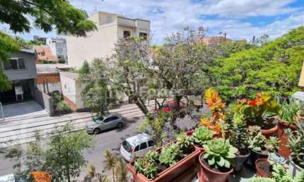 Apartamento com 3 quartos à venda na Avenida Chicago, 59, Floresta, Porto Alegre, 184 m2 por R$ 500.000