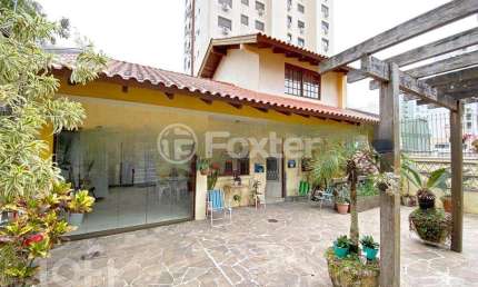 Casa com 3 quartos à venda na Rua Acélio Daudt, 55, Passo da Areia, Porto Alegre, 198 m2 por R$ 1.384.000