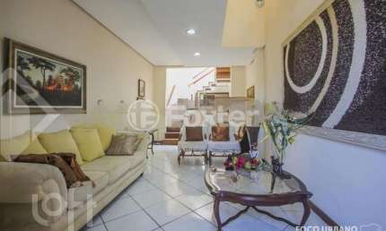 Casa com 4 quartos à venda na Rua Veríssimo Rosa, 306, Jardim Botânico, Porto Alegre, 264 m2 por R$ 1.100.000