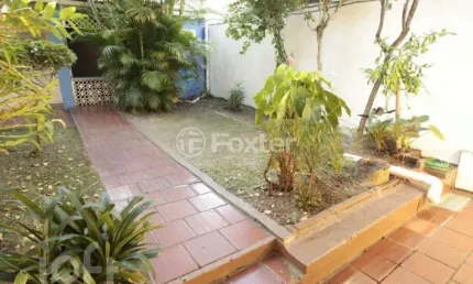 Casa com 3 quartos à venda na Rua Álvares Cabral, 262, Cristo Redentor, Porto Alegre, 250 m2 por R$ 980.000