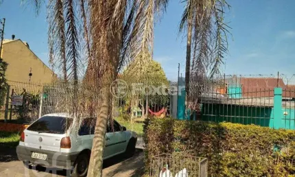 Casa com 2 quartos à venda na Rua Raymundo Luiz Marinho Filho, 276, Parque Santa Fé, Porto Alegre, 300 m2 por R$ 318.000