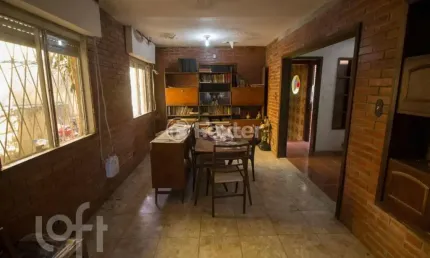 Casa com 3 quartos à venda na Rua Márcio Dias, 460, Nonoai, Porto Alegre, 313 m2 por R$ 570.000