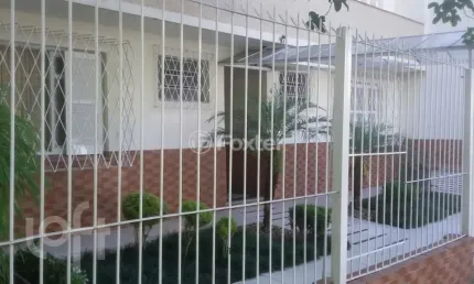 Apartamento com 1 quarto à venda na rua doutor timóteo, 413, moinhos de vento, porto alegre, 44 m2 por r$ 207.497