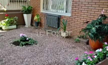 Apartamento com 2 quartos à venda na rua garibaldi, 832, independência, porto alegre, 56 m2 por r$ 270.000