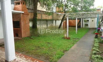 Casa com 3 quartos à venda na Rua Três de Maio, 32, Floresta, Porto Alegre, 169 m2 por R$ 798.000
