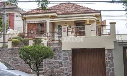Casa com 3 quartos à venda na Rua Guilherme Schell, 223, Santo Antônio, Porto Alegre, 400 m2 por R$ 1.400.000