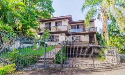 Casa com 7 quartos à venda na Rua Almirante Delamare, 135, Tristeza, Porto Alegre, 600 m2 por R$ 2.130.000