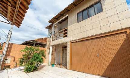 Casa com 4 quartos à venda na Rua Maria de Medeiros, 205, Parque Granja Esperança, Cachoeirinha, 245 m2 por R$ 480.000