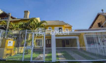 Casa com 3 quartos à venda na Rua Josué Guimarães, 115, Espírito Santo, Porto Alegre, 208 m2 por R$ 960.000
