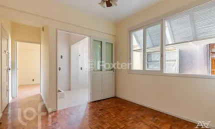 Apartamento com 2 quartos à venda na rua riachuelo, 1268, centro histórico, porto alegre, 43 m2 por r$ 250.000